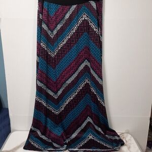 I. N. Studio Maxi Skirt Black Burgundy Teal Chevron Geometric Pattern Stretch L